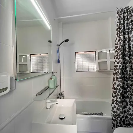 Z&r - Alcyone Apartment